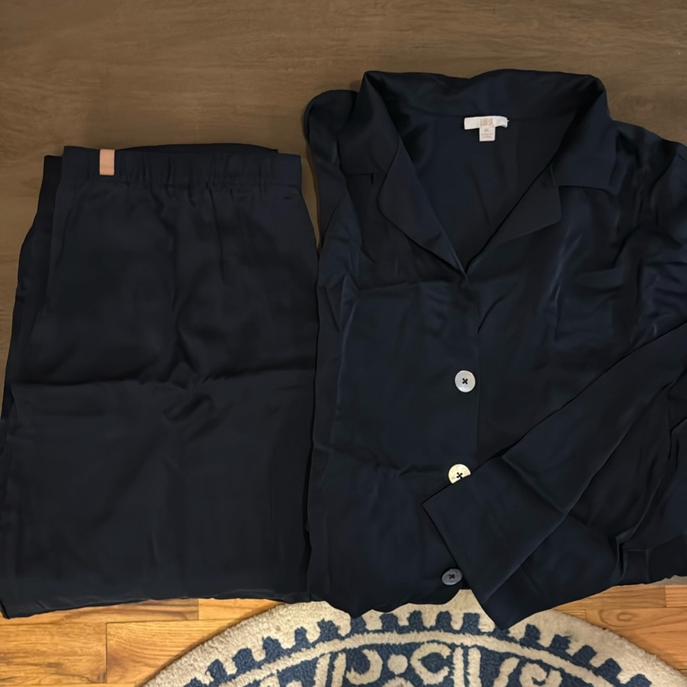 EUC Lunya Washable Silk Long-Sleeve Pant Set (Deep Blue)